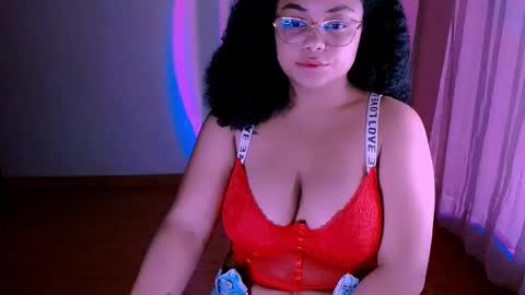 Alejandra  online show from 11-26-25, 12:00