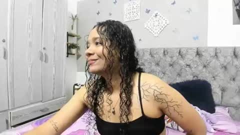 Snapshot of alejandra_evanss chatting on 02-21-25, 03:01 alejandra_evanss online show from 02-21-25, 03:01