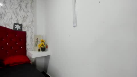 ALEJANDRA JAMES online show from 04-25-26, 11:13