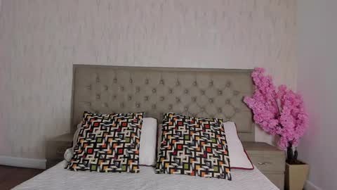 alejandra_marin_ online show from 05-08-26, 12:27