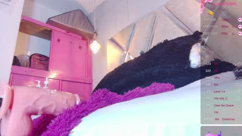Snapshot of alejandra_martinss chatting on 01-12-25, 07:21 alejandra martins online show from 01-12-25, 07:21