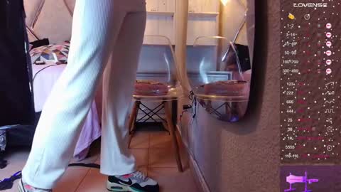 Snapshot of alejandra_martinss chatting on 02-26-25, 03:08 alejandra martins online show from 02-26-25, 03:08