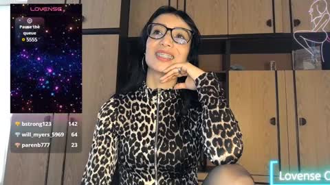 Alejandra online show from 01-26-25, 01:04