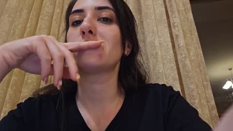 Snapshot of alejandradelaney chatting on 01-01-25, 03:14 alejandradelaney online show from 01-01-25, 03:14