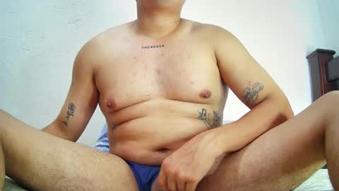 Snapshot of alejandro_b0y chatting on 01-25-25, 06:12 Alejandro online show from 01-25-25, 06:12