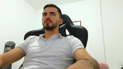 Snapshot of alejandroo_7 chatting on 12-21-24, 09:15 alejandroo_7 online show from 12-21-24, 09:15