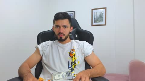 Snapshot of alejandroo_7 chatting on 02-02-25, 02:06 alejandroo_7 online show from 02-02-25, 02:06