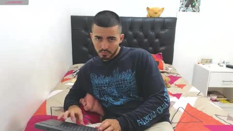 alejandroo_7 online show from 02-24-26, 03:54