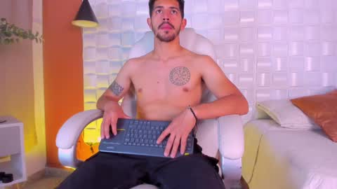 Alejo  online show from 03-12-25, 08:20