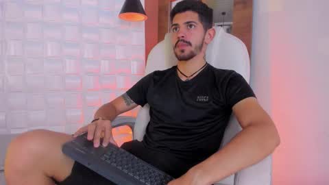 Alejo  online show from 10-21-25, 09:37