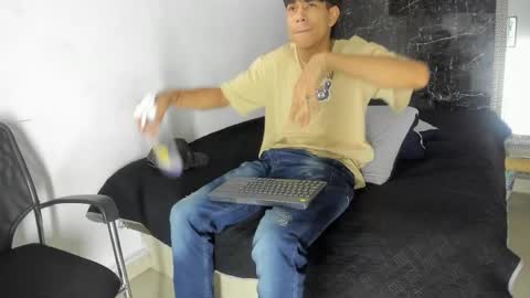 Alejo  online show from 06-06-26, 07:40