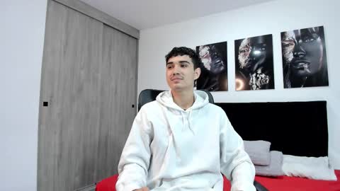 alejo_gray1 online show from 02-06-26, 12:30