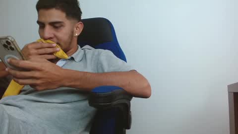 David online show from 02-16-25, 01:03