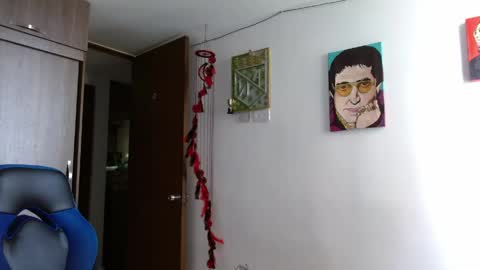 Snapshot of alejo_hot23 chatting on 05-10-26, 06:57 David online show from 05-10-26, 06:57