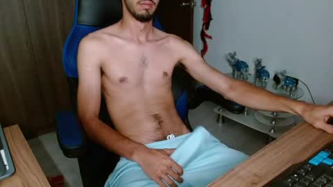 Snapshot of alejo_hot23 chatting on 05-23-26, 01:44 David online show from 05-23-26, 01:44