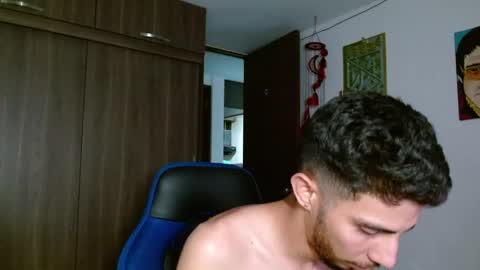 Snapshot of alejo_hot23 chatting on 05-26-26, 01:45 David online show from 05-26-26, 01:45