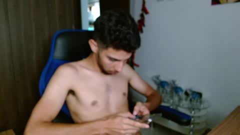 Snapshot of alejo_hot23 chatting on 05-28-26, 01:58 David online show from 05-28-26, 01:58