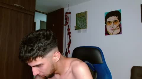 Snapshot of alejo_hot23 chatting on 06-12-26, 01:59 David online show from 06-12-26, 01:59