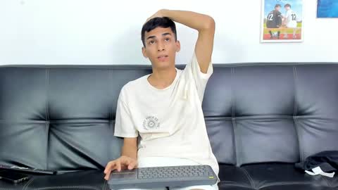 Snapshot of alejo_peverell chatting on 01-16-25, 08:43 alejo peverell online show from 01-16-25, 08:43