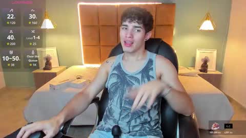 Snapshot of alejootwink chatting on 11-11-25, 02:44 ALejoo Saenz online show from 11-11-25, 02:44