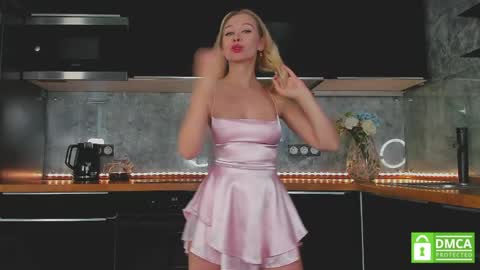 Snapshot of aleksa_cutie chatting on 04-04-26, 11:40 Next stream - 2 dec - online show from 04-04-26, 11:40