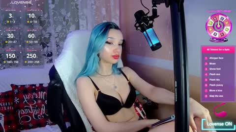 Snapshot of aleksahunt chatting on 12-27-24, 12:07 Aleksa Hunt online show from 12-27-24, 12:07