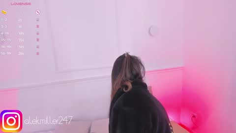 Snapshot of aleksandra_miller chatting on 01-08-25, 06:31 Aleksandra online show from 01-08-25, 06:31