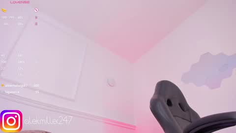 Snapshot of aleksandra_miller chatting on 01-23-25, 03:11 Aleksandra online show from 01-23-25, 03:11