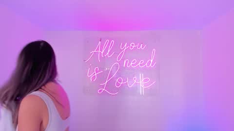 Snapshot of aleksandra_miller chatting on 12-14-25, 12:32 Aleksandra online show from 12-14-25, 12:32