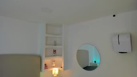 Snapshot of aleksandra_miller chatting on 01-14-26, 12:44 Aleksandra online show from 01-14-26, 12:44