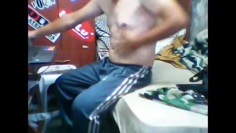 Snapshot of alemaorico chatting on 03-08-25, 12:00 rico online show from 03-08-25, 12:00