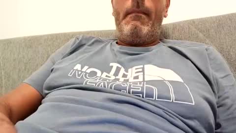 Snapshot of alesao80 chatting on 10-30-25, 11:16 Ale online show from 10-30-25, 11:16