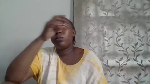 Snapshot of alesha_ chatting on 09-13-25, 07:30 Noreen Kennth and Emilly online show from 09-13-25, 07:30