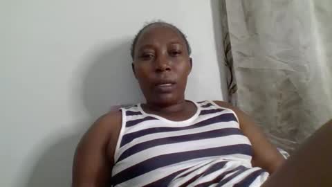 Snapshot of alesha_ chatting on 09-29-25, 06:13 Noreen Kennth and Emilly online show from 09-29-25, 06:13