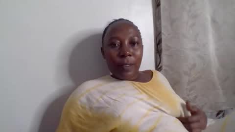 Snapshot of alesha_ chatting on 10-07-25, 06:27 Noreen Kennth and Emilly online show from 10-07-25, 06:27