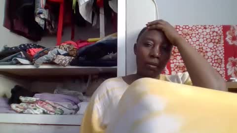 Snapshot of alesha_ chatting on 10-24-25, 08:00 Noreen Kennth and Emilly online show from 10-24-25, 08:00