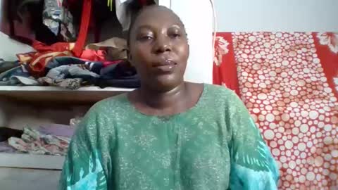 Snapshot of alesha_ chatting on 11-01-25, 06:37 Noreen Kennth and Emilly online show from 11-01-25, 06:37