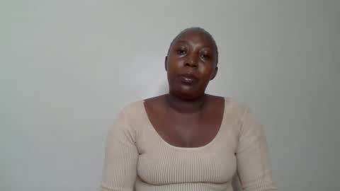 Snapshot of alesha_ chatting on 11-24-25, 05:40 Noreen Kennth and Emilly online show from 11-24-25, 05:40