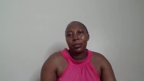 Snapshot of alesha_ chatting on 12-16-25, 06:29 Noreen Kennth and Emilly online show from 12-16-25, 06:29