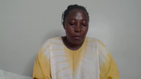 Snapshot of alesha_ chatting on 02-18-26, 06:20 Noreen Kennth and Emilly online show from 02-18-26, 06:20