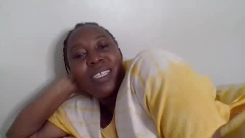 Snapshot of alesha_ chatting on 02-20-26, 07:03 Noreen Kennth and Emilly online show from 02-20-26, 07:03