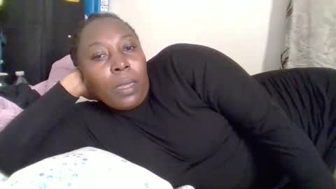 Snapshot of alesha_ chatting on 03-04-26, 06:14 Noreen Kennth and Emilly online show from 03-04-26, 06:14