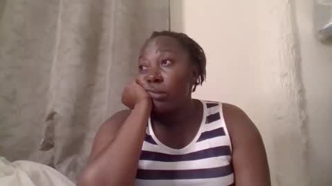 Snapshot of alesha_ chatting on 03-11-26, 07:42 Noreen Kennth and Emilly online show from 03-11-26, 07:42