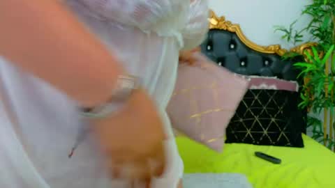 Snapshot of alesha_arabian_ chatting on 05-12-26, 04:09 alesha_arabian_ online show from 05-12-26, 04:09