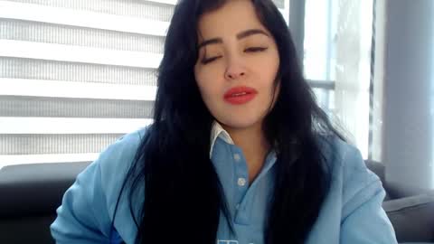 Snapshot of aleska__bell chatting on 02-04-25, 04:29 Aleska online show from 02-04-25, 04:29