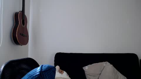 Snapshot of aleska_bell69 chatting on 06-18-26, 02:32 Aleska online show from 06-18-26, 02:32