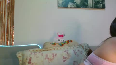 QUEEN OFF MILk  IM BACK  15 NOV online show from 12-01-25, 11:43