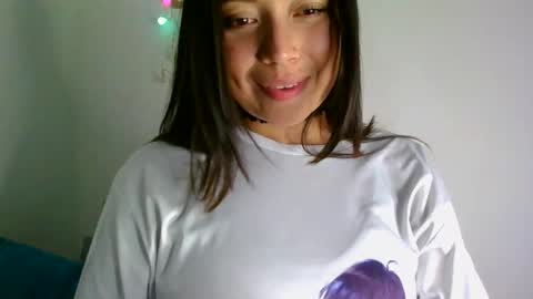 QUEEN OFF MILk  IM BACK  15 NOV online show from 02-18-26, 10:17