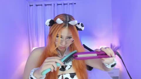 Snapshot of aleska_winter chatting on 03-11-25, 07:58 Aleska Winter online show from 03-11-25, 07:58