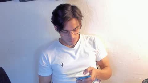 Snapshot of aless204 chatting on 02-19-26, 02:24 aless online show from 02-19-26, 02:24